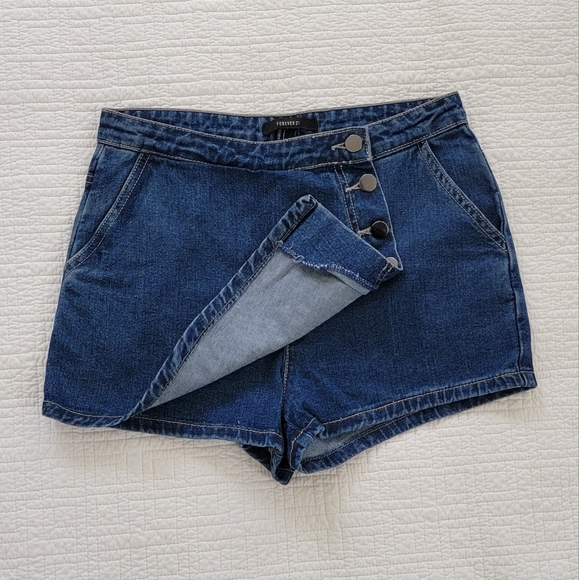 Forever 21 Women Denim Short - Picture 8 of 11